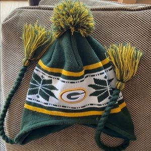 Packers hat with tassels